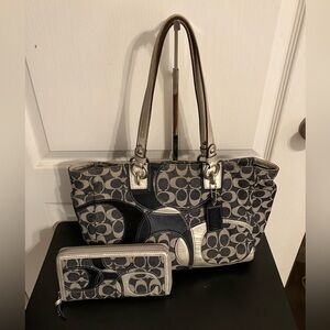 Coach Tote and matching Wallet